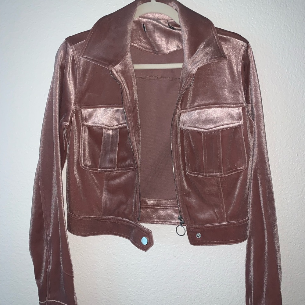 No label shiny velvet pink jacket
